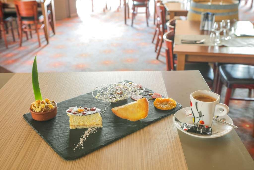Brit Hotel Rennes St Gregoire - Le Villeneuve Сен-Грегуар Ресторан фото